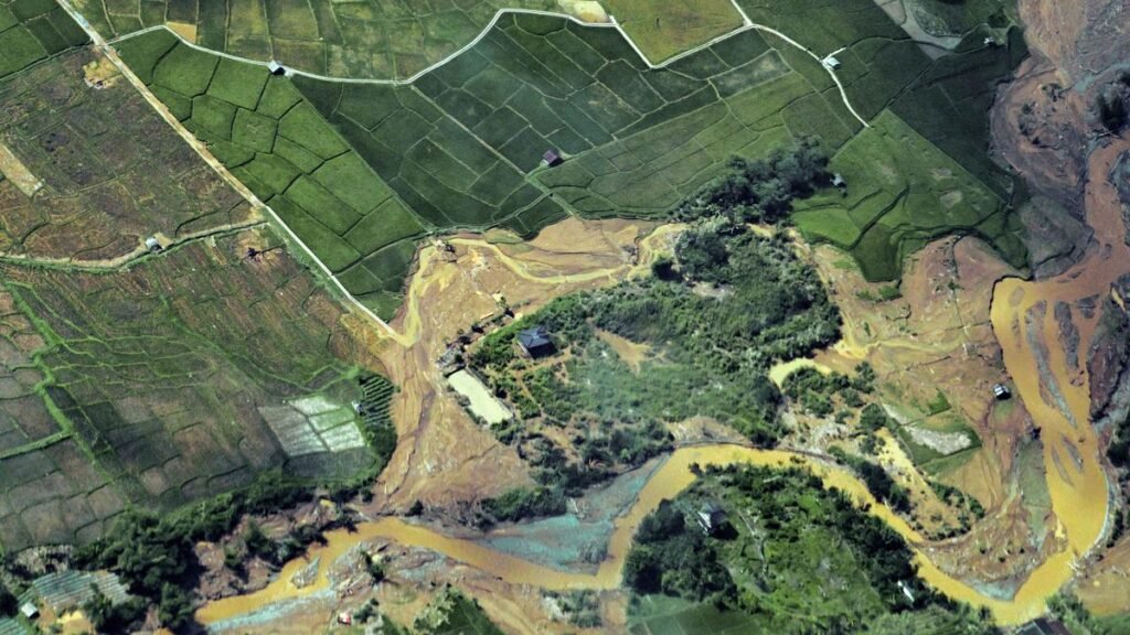 Alih Fungsi Lahan Diduga Picu Banjir Besar di Sumatra